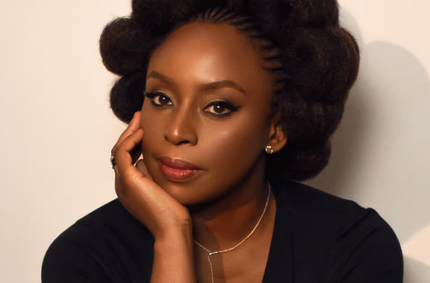  Novo romance de Chimamanda Ngozi Adichie será lançado em março de 2025