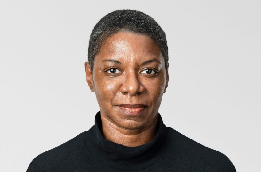 dia-mundial-da-menopausa:-os-desafios-na-deteccao-de-cancer-uterino-em-mulheres-negras