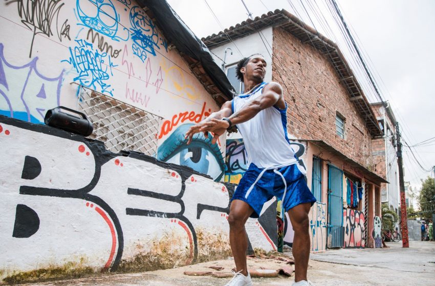 brega-funk,-futebol-de-varzea-e-turismo-de-favela-pelos-olhos-de-diretores-negros