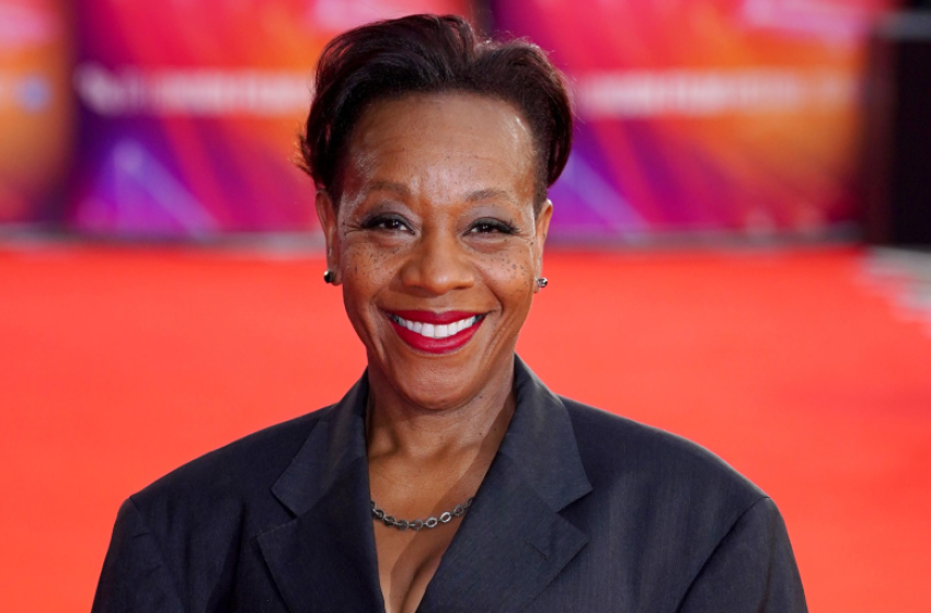 marianne-jean-baptiste-aponta-falta-de-papeis-complexos-para-mulheres-negras-no-cinema-e-na-tv