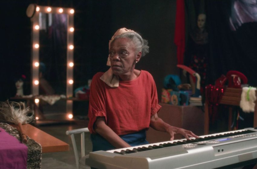 “dona-elza”:-filme-estrelado-por-teca-pereira-sera-exibido-na-tv-globo