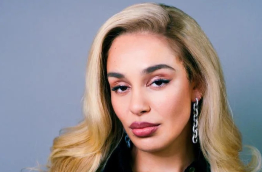 cantora-britanica-jorja-smith-anuncia-apresentacao-em-sao-paulo-e-show-no-afropunk