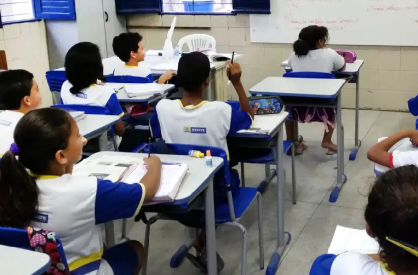 o 13-de-maio-nas-escolas-e-o-silencio-sobre-o-racismo