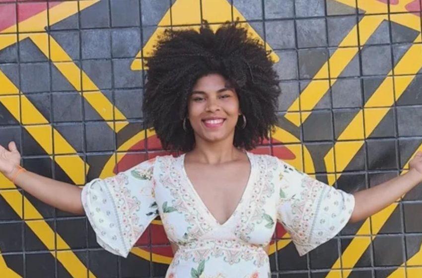 “a-face-do-feminicidio”:-ile-aiye-repudia-assassinato-de-karielle,-candidata-a-deusa-do-ebano,-e-de-seu-filho-de-6-anos