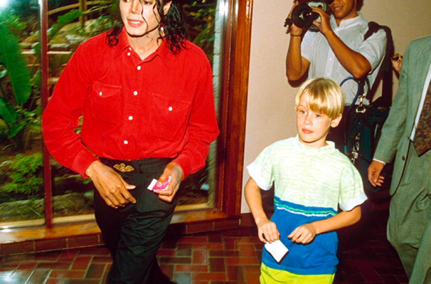 serie-documental-sobre-o-julgamento-de-michael-jackson-estreia-amanha-na-netflix