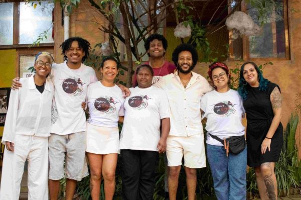 coletiva-tempero-de-oya-lanca-cartilha-on-line-e-gratuita-com-receitas-e-reflexoes-sobre-cultura-alimentar-afro-brasileira 